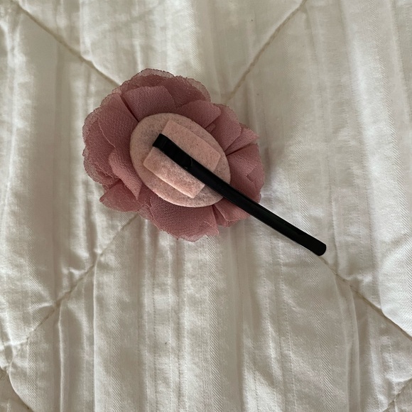 J. Crew Pink Floral Hair Clip - Picture 2 of 2